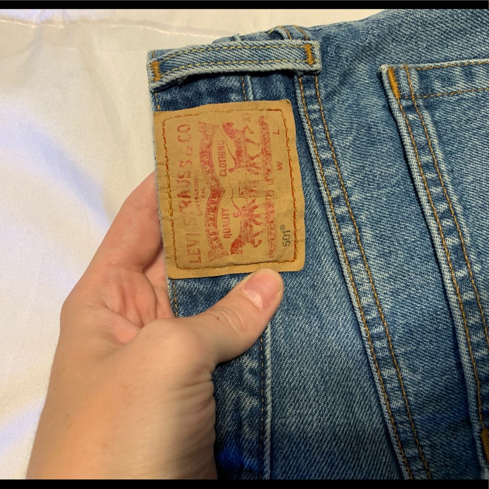LEVI 501s - Picture 3 of 6
